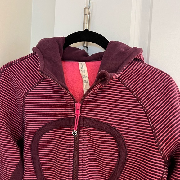 Lululemon scuba hoodie Excellent condition - Picture 3 of 3